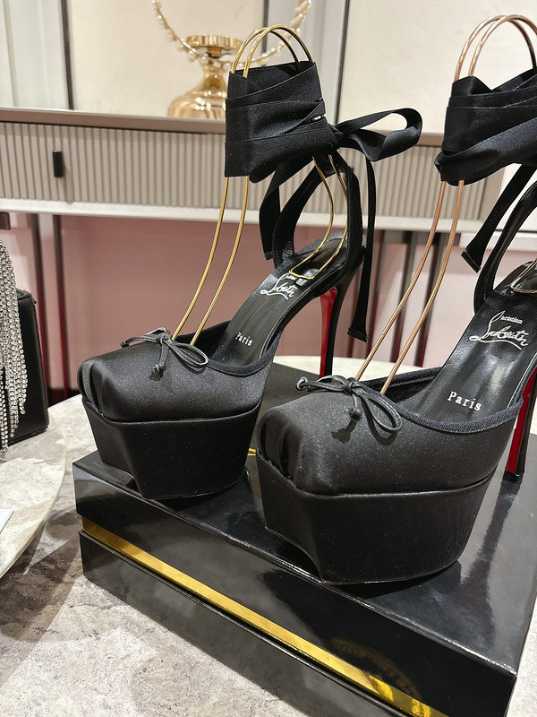 CL HEELS 15CM