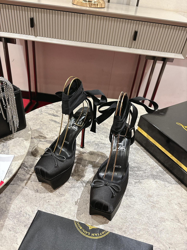 CL HEELS 15CM