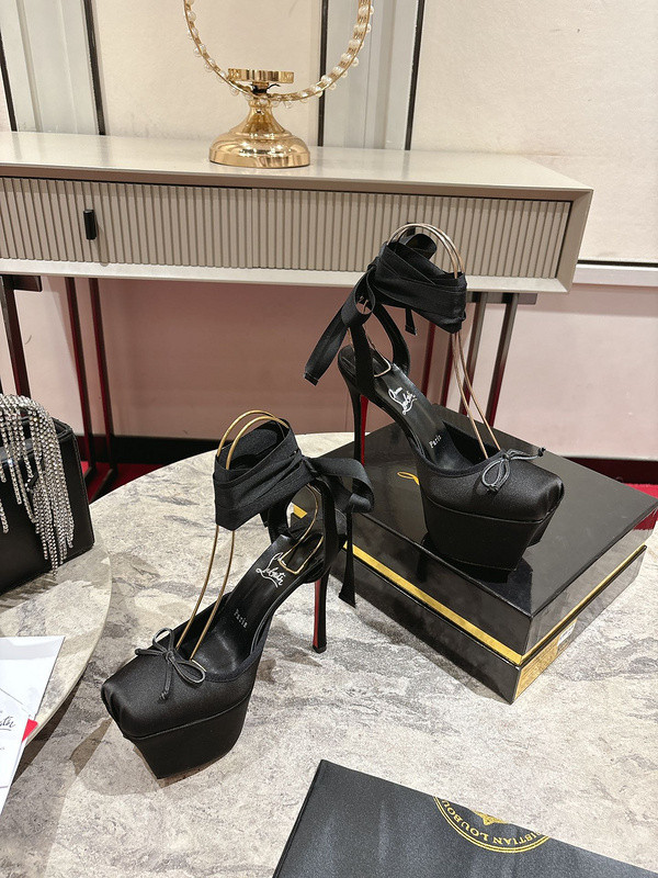 CL HEELS 15CM
