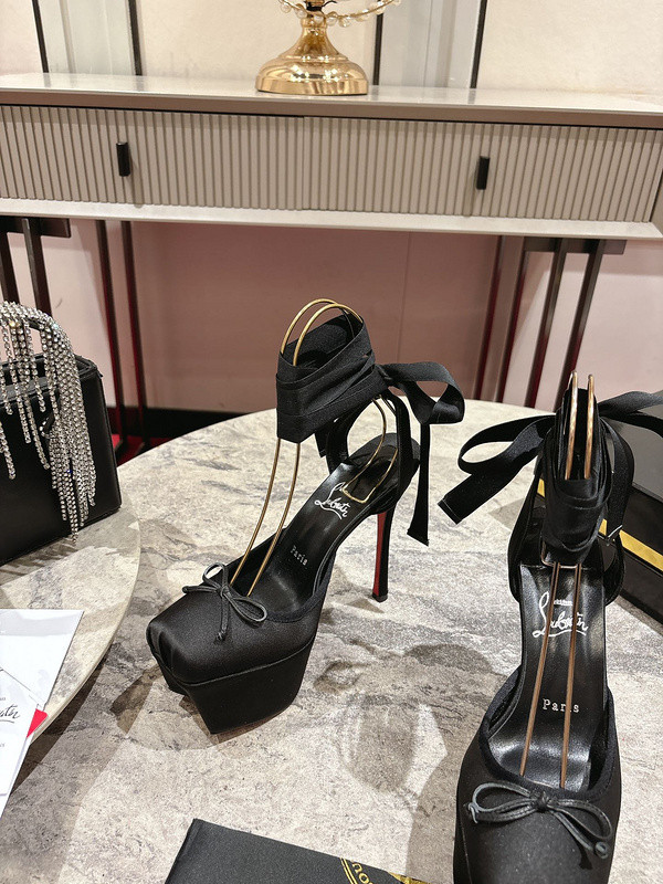 CL HEELS 15CM