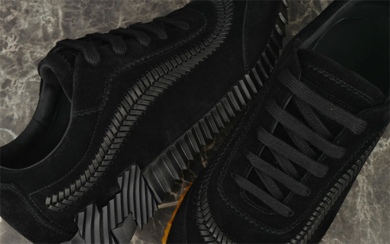 H*ER*MES SNEAKER