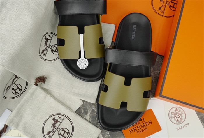 H*rmes Sandals